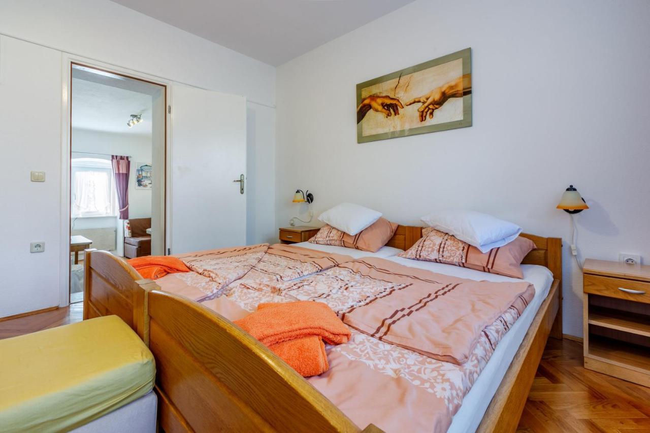 Apartments Villa 7 茨里克韦尼察 外观 照片