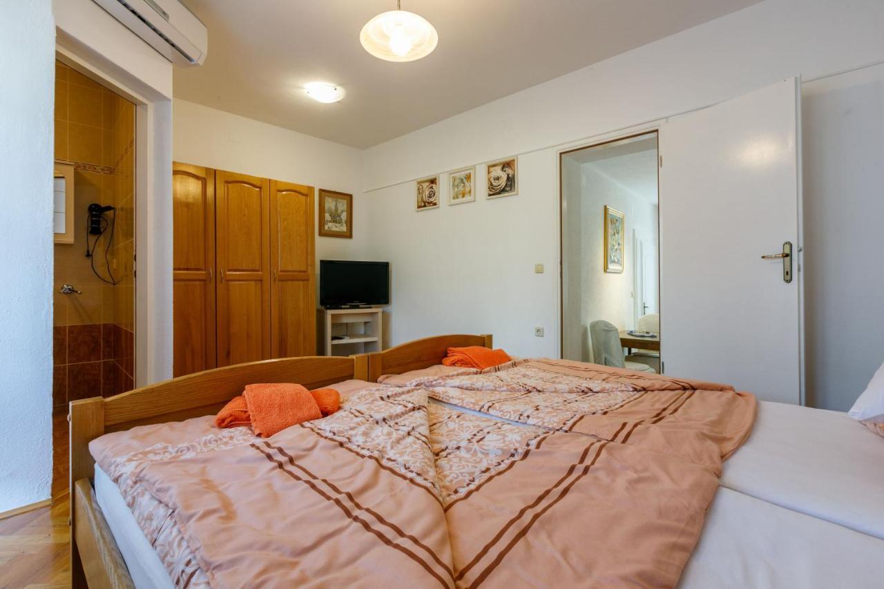 Apartments Villa 7 茨里克韦尼察 外观 照片