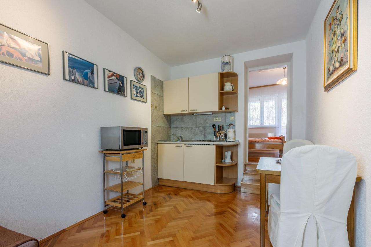 Apartments Villa 7 茨里克韦尼察 外观 照片
