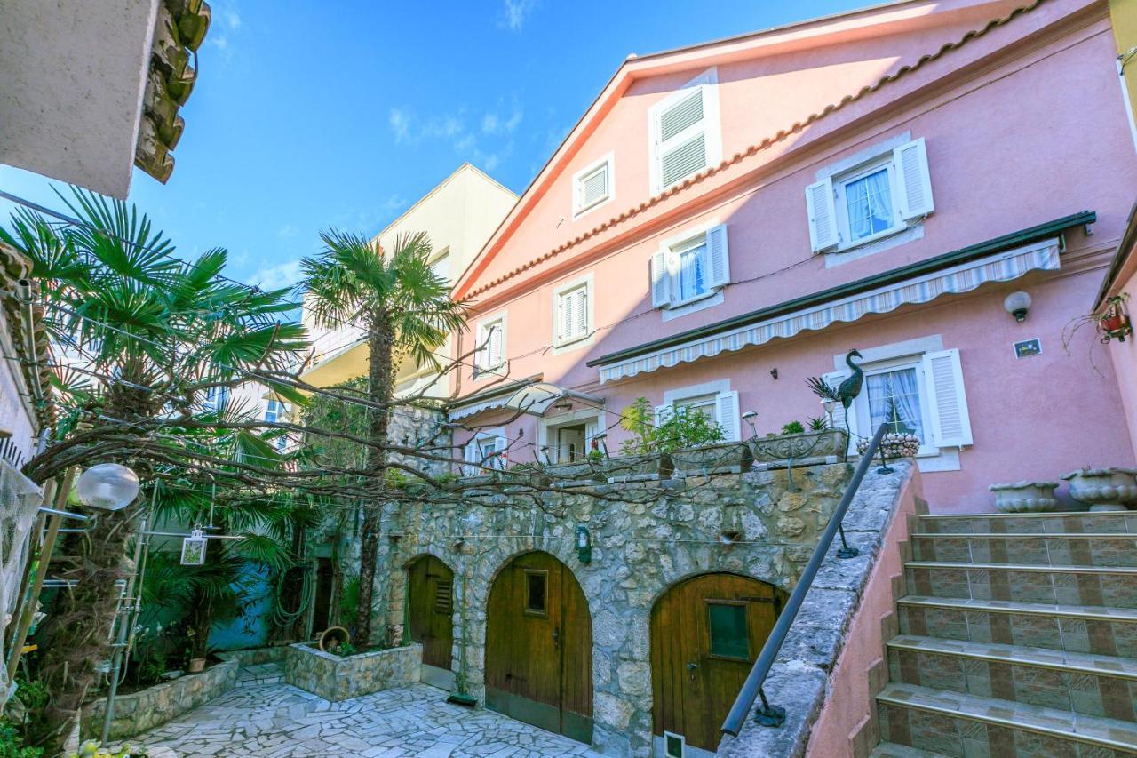 Apartments Villa 7 茨里克韦尼察 外观 照片