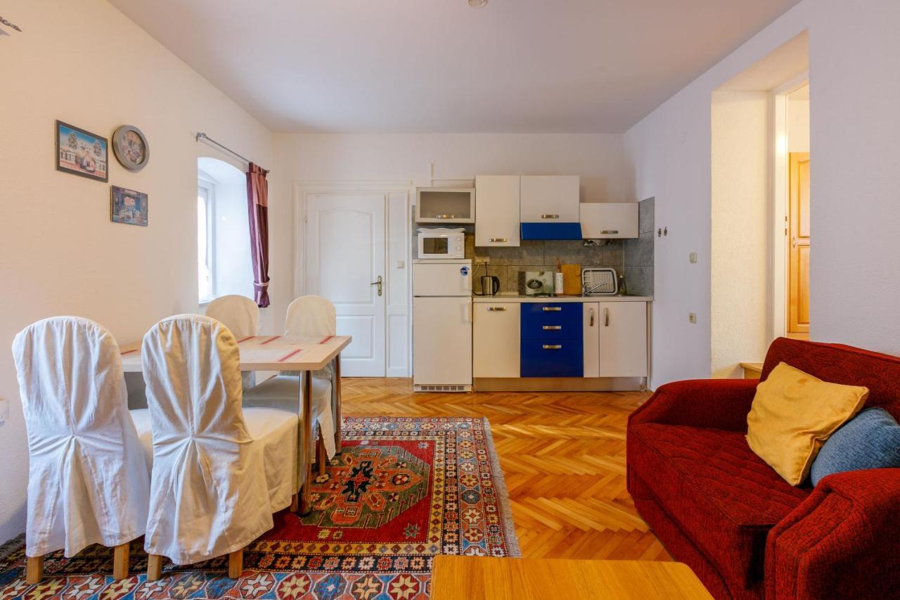 Apartments Villa 7 茨里克韦尼察 外观 照片