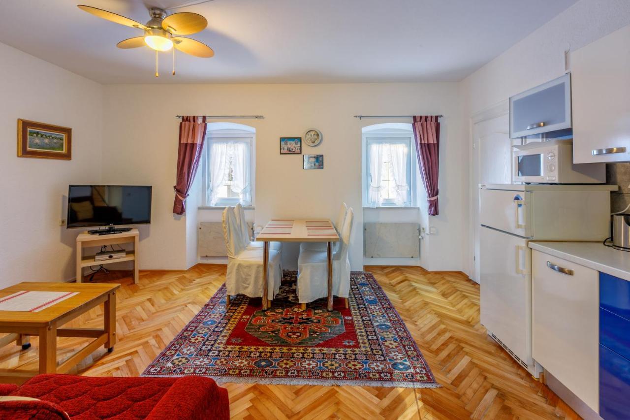 Apartments Villa 7 茨里克韦尼察 外观 照片