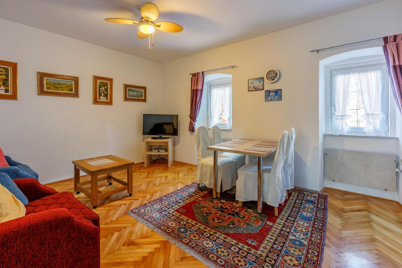 Apartments Villa 7 茨里克韦尼察 外观 照片